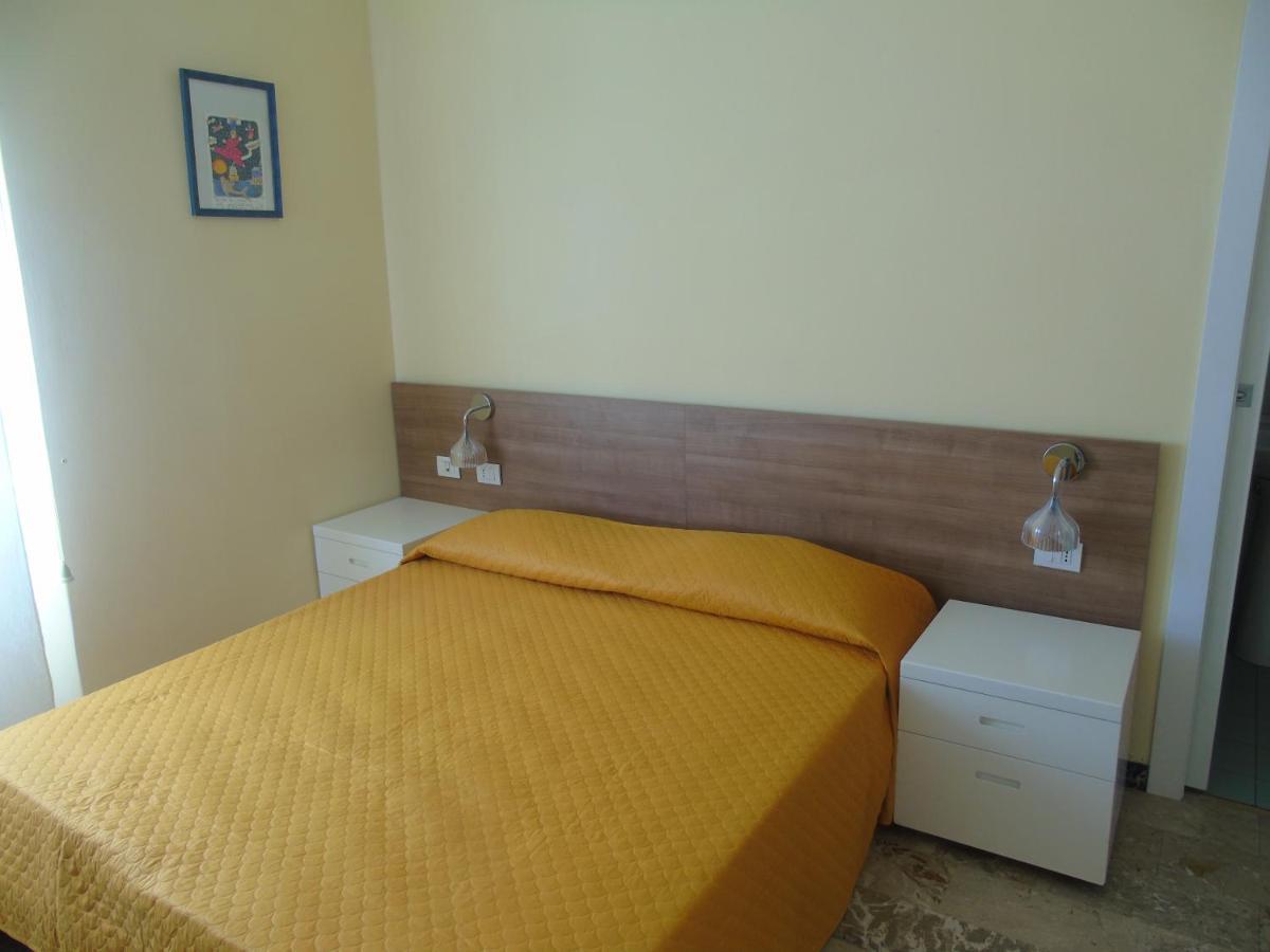 Affittacamere Bel Sole Боргето ди Вара Екстериор снимка