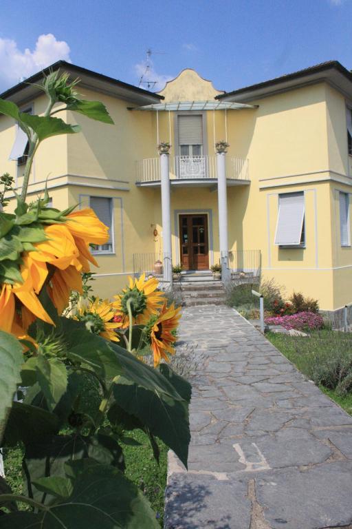 Affittacamere Bel Sole Боргето ди Вара Екстериор снимка